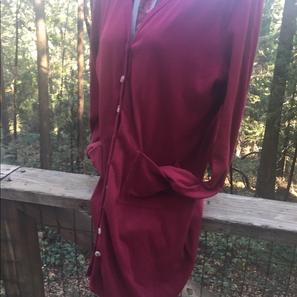 Suvimuga long sleeve button front lounging burgandy jacket - Picture 3 of 5